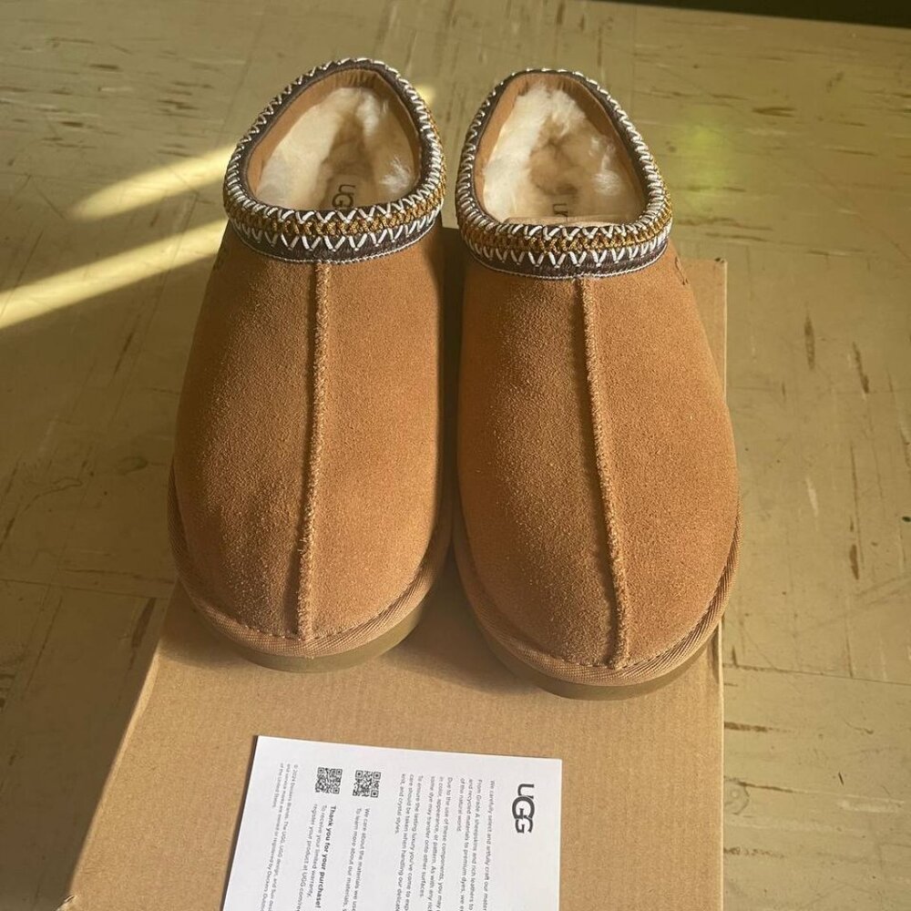 New UGG Tasman Slipper Chestnut